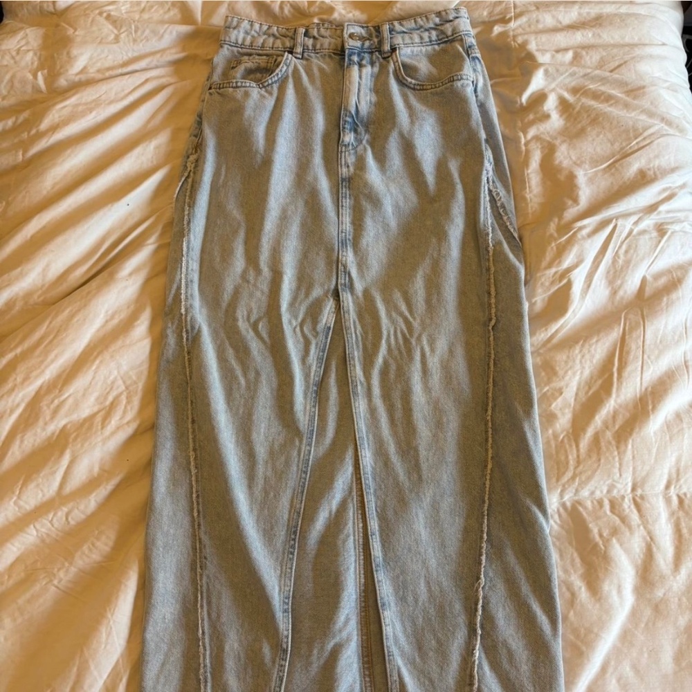 Zara light wash denim maxi skirt with front slit